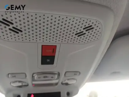 Photo 20 Peugeot 208  Electrique 50 kWh 136ch