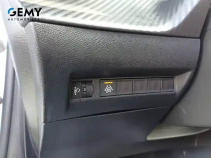 Photo 19 Peugeot 208  PureTech 75 S&S BVM5