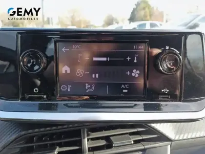 Photo 14 Peugeot 208  PureTech 75 S&S BVM5