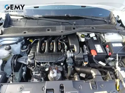 Photo 44 Peugeot 208  PureTech 75 S&S BVM5