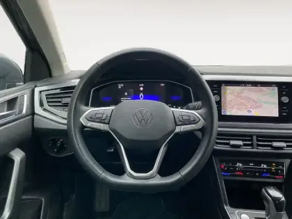 Photo 11 Volkswagen Polo  1.0 TSI 95 S&S DSG7