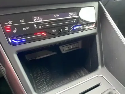 Photo 22 Volkswagen Polo  1.0 TSI 95 S&S DSG7