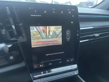 Photo 8 Renault Austral  E-Tech hybrid 200