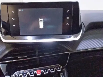 Photo 19 Peugeot 208  PureTech 75 S&S BVM5