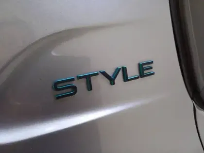 Photo 30 Peugeot 208  PureTech 75 S&S BVM5