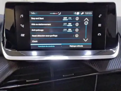 Photo 20 Peugeot 208  PureTech 75 S&S BVM5