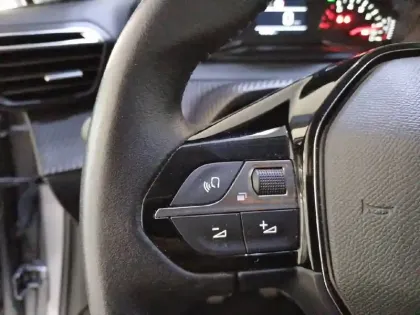 Photo 27 Peugeot 208 Gén. II Ph1 NG Active Pack 5