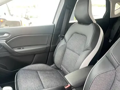 Photo 35 Renault Captur  E-Tech 145 - 21