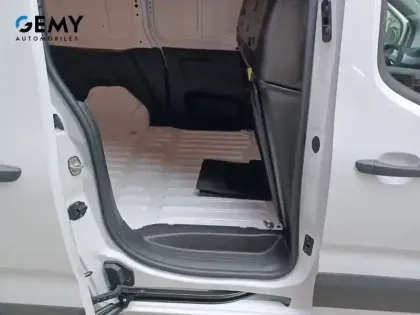 Photo 16 Peugeot Partner  FOURGON M 650 KG BLUEHDI 130 S&S EAT8