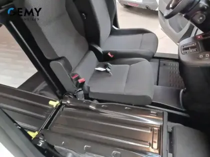 Photo 17 Peugeot Partner  FOURGON M 650 KG BLUEHDI 130 S&S EAT8