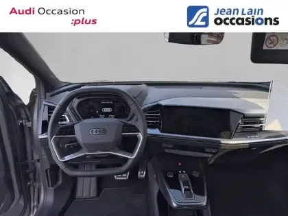 Photo 17 Audi Q4  e-tron 45 285 ch 82 kWh