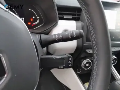 Photo 17 Renault Clio  E-Tech hybride 145