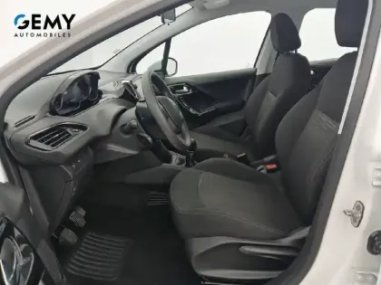 Photo 8 Peugeot 208  AFFAIRE BLUEHDI 100 S&S BVM5