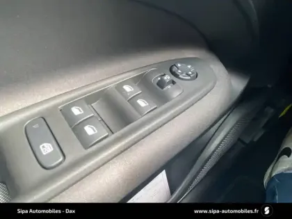 Photo 18 Alfa Romeo Junior  Elettrica 156 ch