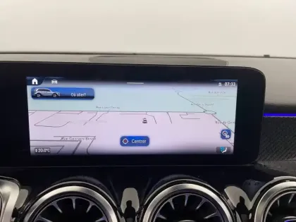 Photo 54 Mercedes GLB  200 d 8G-DCT