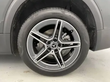 Photo 50 Mercedes GLB  200 d 8G-DCT