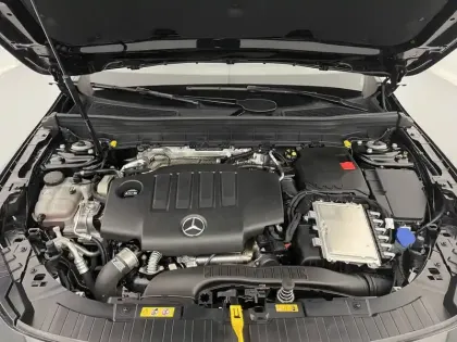 Photo 87 Mercedes GLB  200 d 8G-DCT