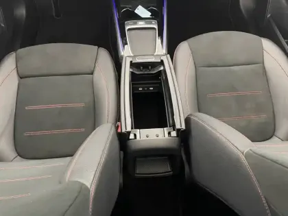 Photo 64 Mercedes GLB  200 d 8G-DCT