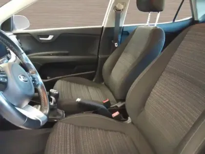 Photo 76 Kia Stonic  1.0 T-GDi 100 ch MHEV iBVM6