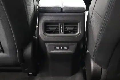 Photo 62 Renault Espace  E-Tech full hybrid 200 GSR2