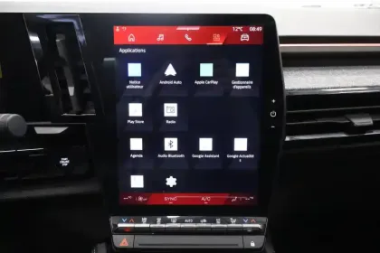 Photo 79 Renault Espace  E-Tech full hybrid 200 GSR2