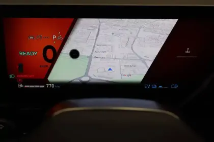 Photo 66 Renault Espace  E-Tech full hybrid 200 GSR2