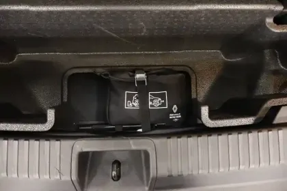 Photo 73 Renault Espace  E-Tech full hybrid 200 GSR2