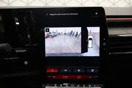 Photo 81 Renault Espace  E-Tech full hybrid 200 GSR2