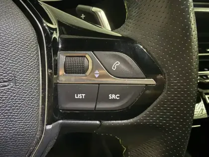 Photo 22 Peugeot 2008  PureTech 130 S&S EAT8