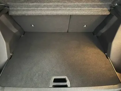 Photo 6 Peugeot 2008  PureTech 130 S&S EAT8