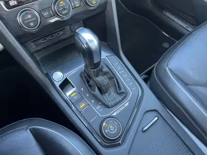 Photo 18 Volkswagen Tiguan  2.0 TDI 150 DSG7 4Motion