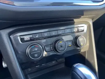 Photo 23 Volkswagen Tiguan  2.0 TDI 150 DSG7 4Motion