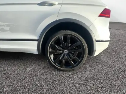 Photo 8 Volkswagen Tiguan  2.0 TDI 150 DSG7 4Motion