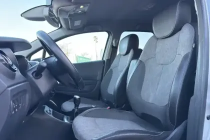 Photo 13 Renault Captur  TCe 90