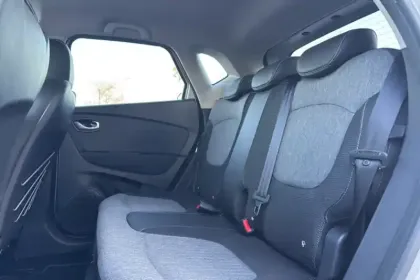 Photo 14 Renault Captur  TCe 90