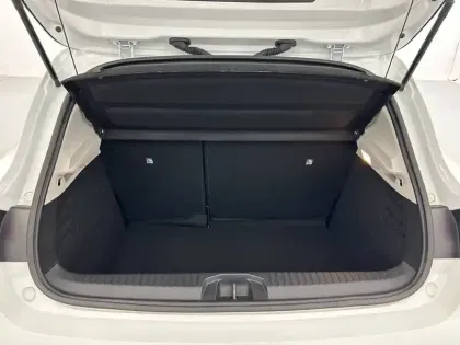 Photo 44 Renault Clio Gén. V (BJA) Ph1 Business 5