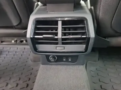 Photo 28 Audi Q3  35 TFSI 150 ch S tronic 7