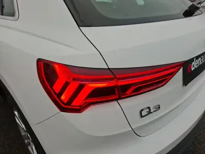 Photo 25 Audi Q3  35 TFSI 150 ch S tronic 7