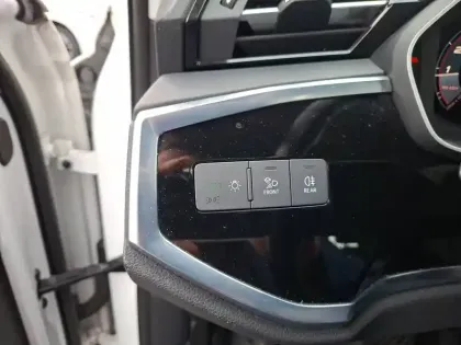 Photo 31 Audi Q3  35 TFSI 150 ch S tronic 7