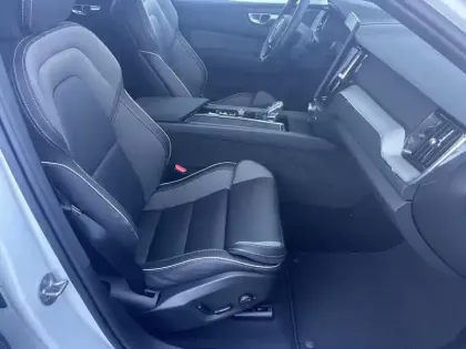 Photo 8 Volvo Xc60  T6 AWD Hybride rechargeable 253 ch+145 ch Geartronic 8