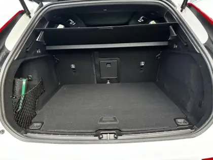 Photo 17 Volvo Xc60  T6 AWD Hybride rechargeable 253 ch+145 ch Geartronic 8