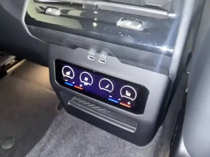 Photo 13 BMW Serie 5 M5 Touring PHEV 727 ch BVA8