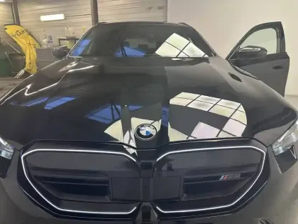 Photo 12 BMW Serie 5 M5 Touring PHEV 727 ch BVA8