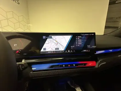 Photo 16 BMW Serie 5 M5 Touring PHEV 727 ch BVA8