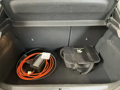 Photo 19 Peugeot 208  Electrique 50 kWh 136ch