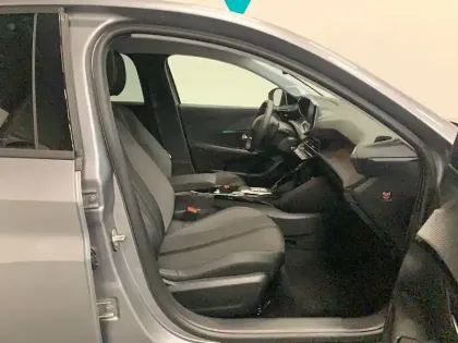 Photo 20 Peugeot 208  Electrique 50 kWh 136ch