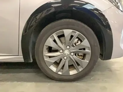 Photo 18 Peugeot 208  Electrique 50 kWh 136ch