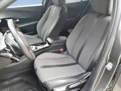 Photo 25 Peugeot 2008  BlueHDi 130 S&S EAT8