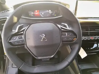 Photo 29 Peugeot 2008  BlueHDi 130 S&S EAT8