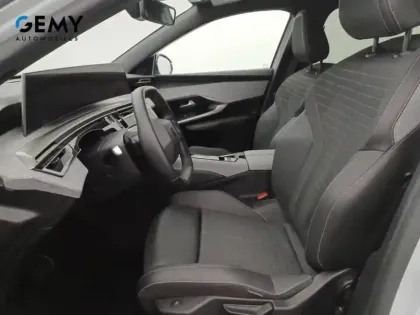 Photo 35 Peugeot 3008  Hybrid 136 e-DCS6